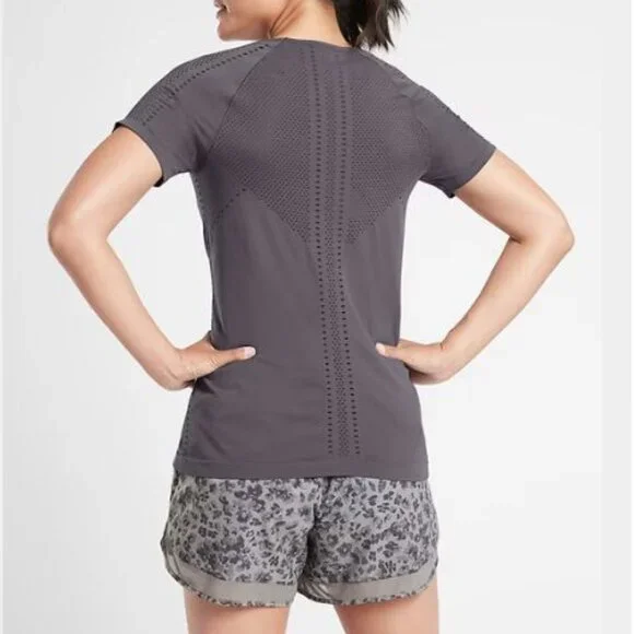 Athleta Foothill Seamless Tee Size Small Olive Green - Picture 4 of 8